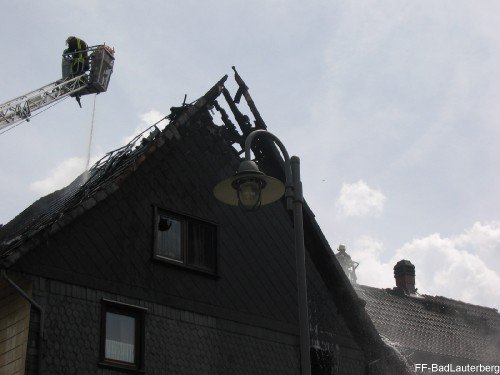 2010_06_06 Dachstuhlbrand St. Andreasberg Breite Strasse 001